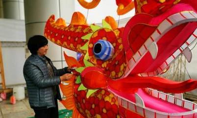 传承中创新,铜梁龙灯赢得更广阔的市场--巴渝工匠周建的二三事