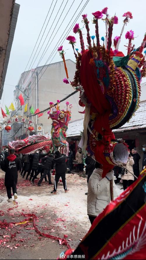 龙灯绕，福气到 灯火里的祥瑞与祈愿