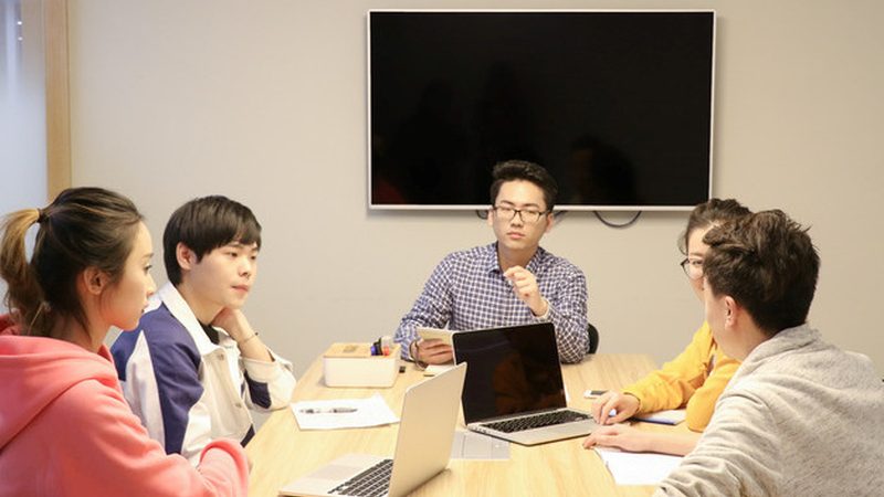 IT驻场外包人员管理：破解难题，提升团队效能**